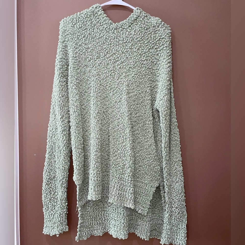 Women’s Long Sleeve Sweater